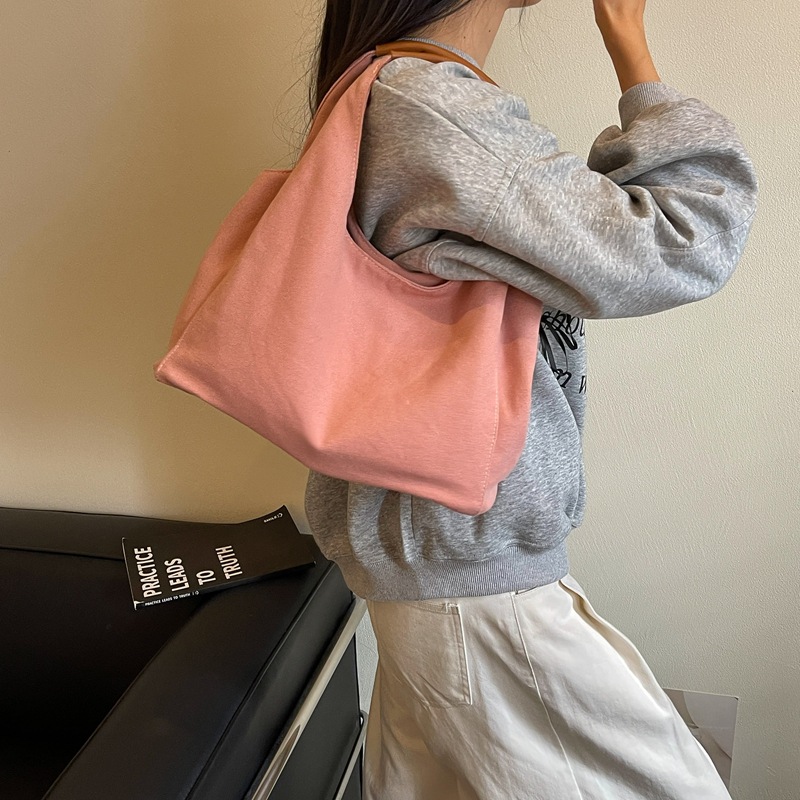 Sac fourre-tout spacieux en to - Hobo Bag Slouchy avis et prix